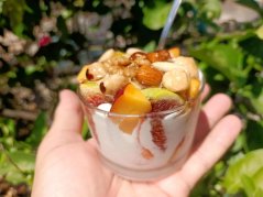 Med pomerančový s mixem ořechů 450 gr